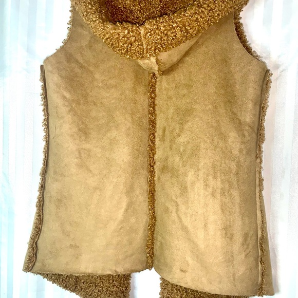 chaleco calientito,color café ,nuevo,Sz L ,$50 - Picture 10 of 11